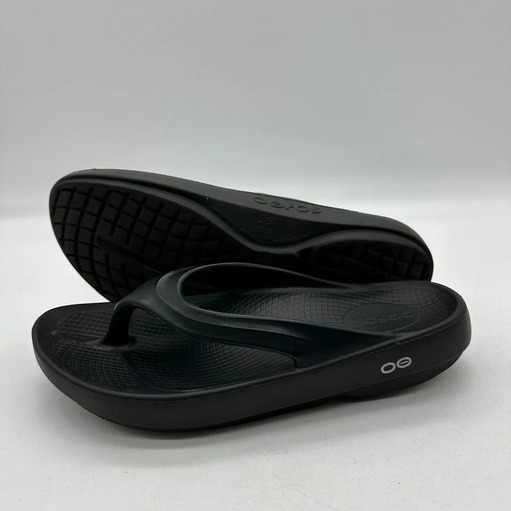 OOFOS Womens US Size 9 / EU 40 OOlala Matte Black Flip Flops Recovery Sandals
